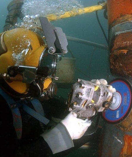 Repair and maintenance of the underwater part of the vessel